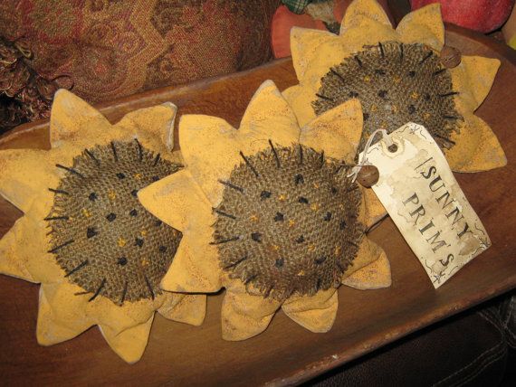 Pinterest Craft Ideas | Primitive Craft Ideas| Primitive Craft Ideas /  Grater - This would also be nice … | Primitive crafts, Sunflower crafts,  Primitive sunflowers